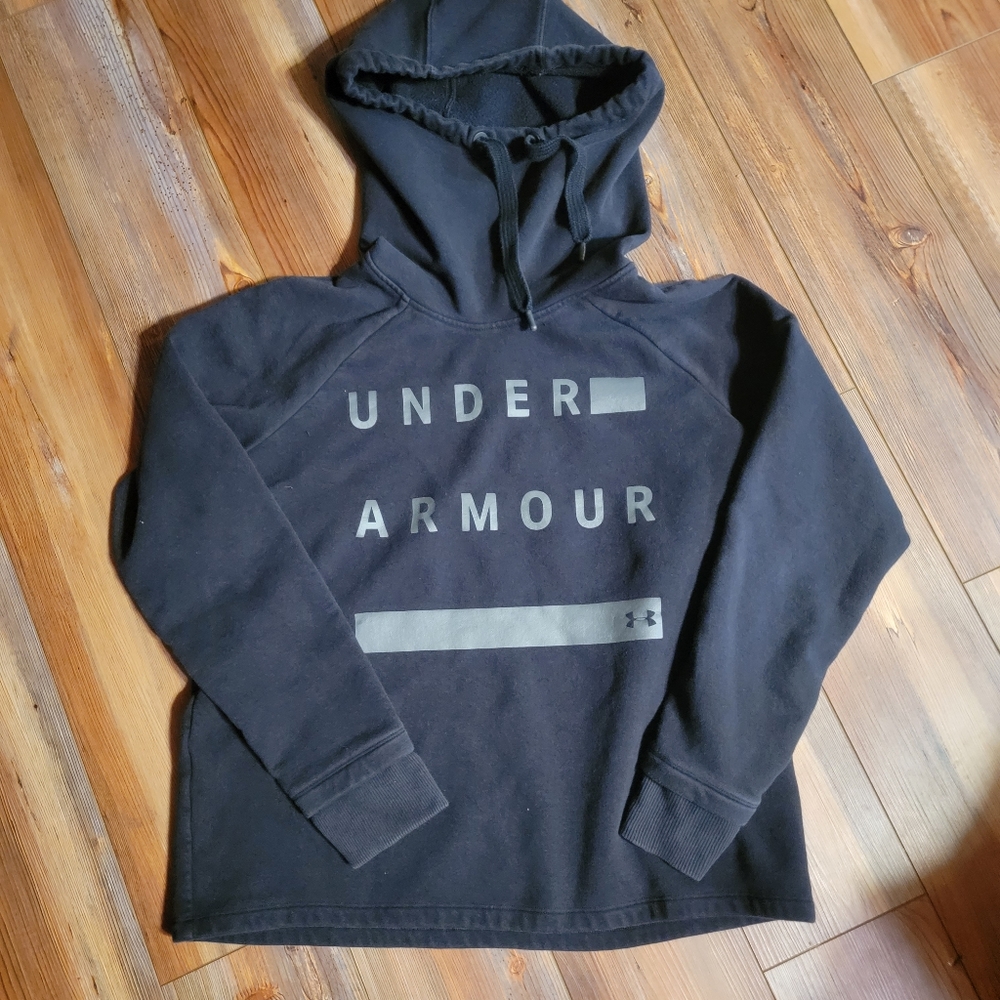 Women's Medium Under Armour Hoodie